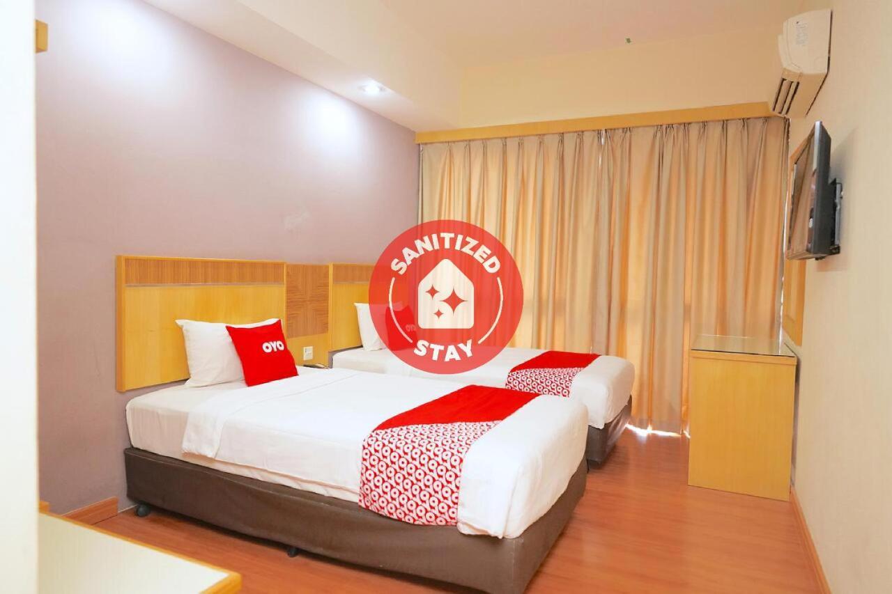 Oyo 89866 Houz Inn Bintulu Kültér fotó