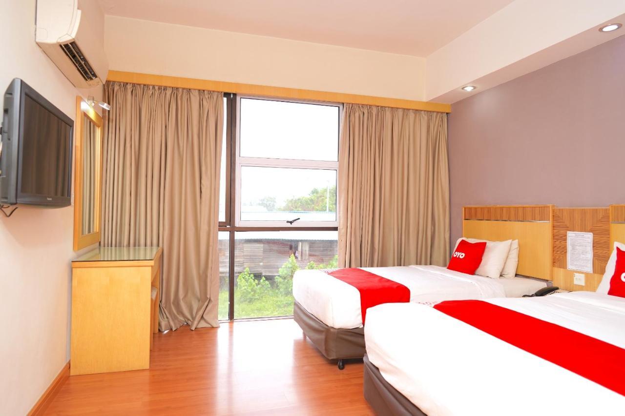 Oyo 89866 Houz Inn Bintulu Kültér fotó